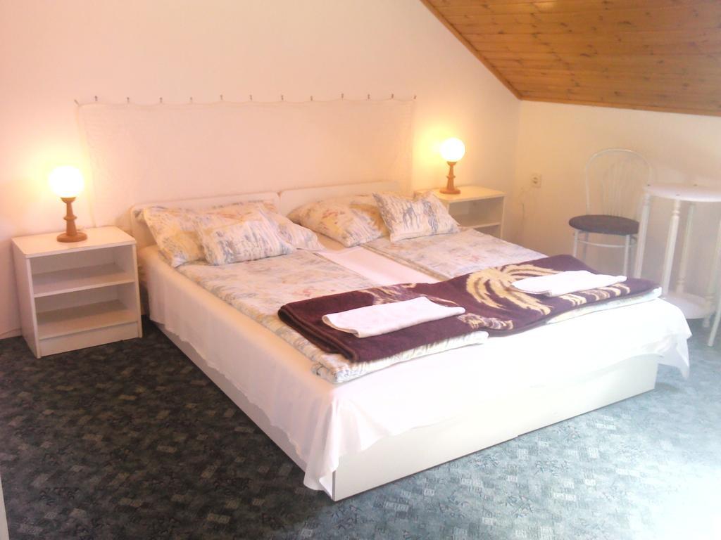 Napfeny Apartment Keszthely Cameră foto